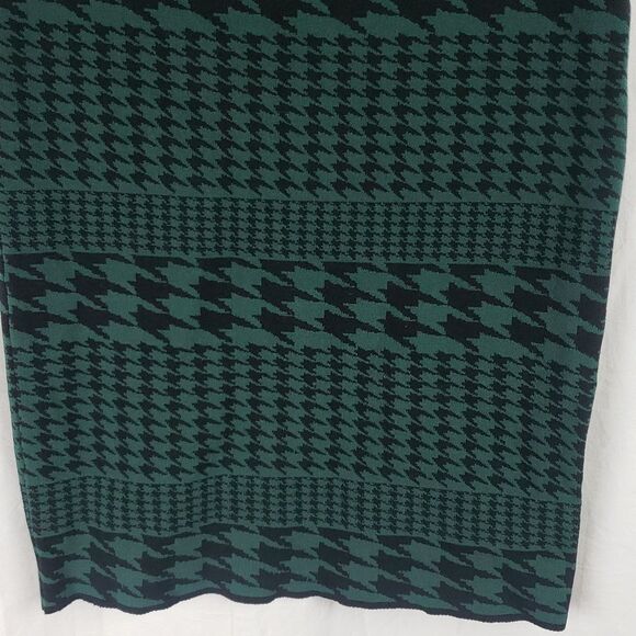 Carmen Marc Valvo Women's Small Green & Black Houndstooth Skirt - Picture 3 of 10